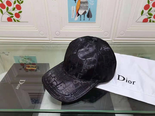 ブランド帽子正面デザイン